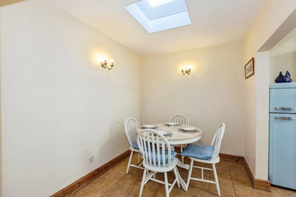 2 bed Terraced