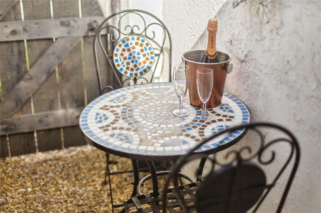2 bed Terraced