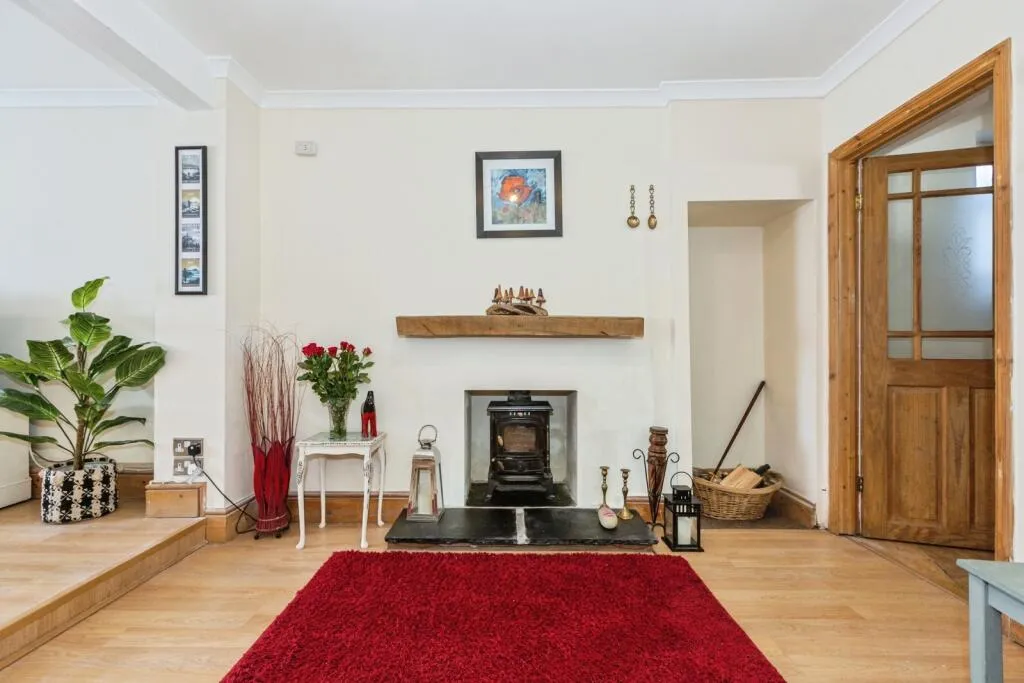 2 bed Terraced