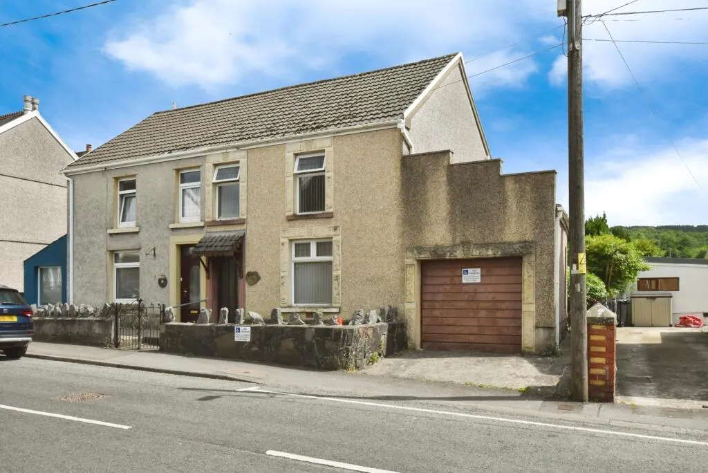 3 bed Semi-Detached