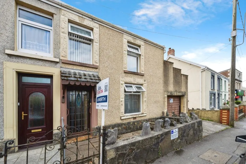 3 bed Semi-Detached