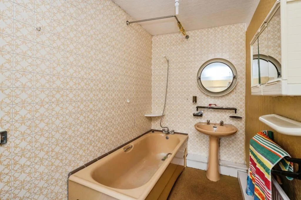 3 bed Semi-Detached