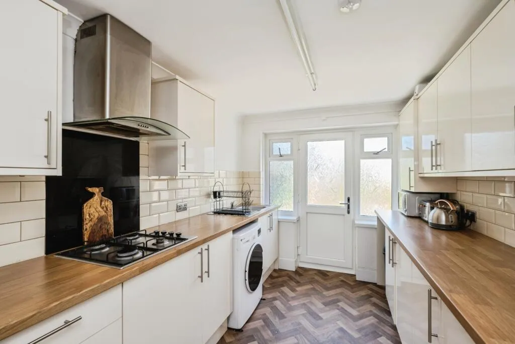 2 bed House