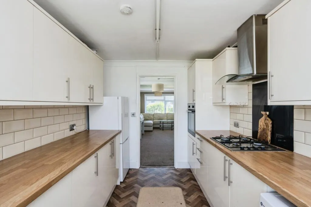 2 bed House