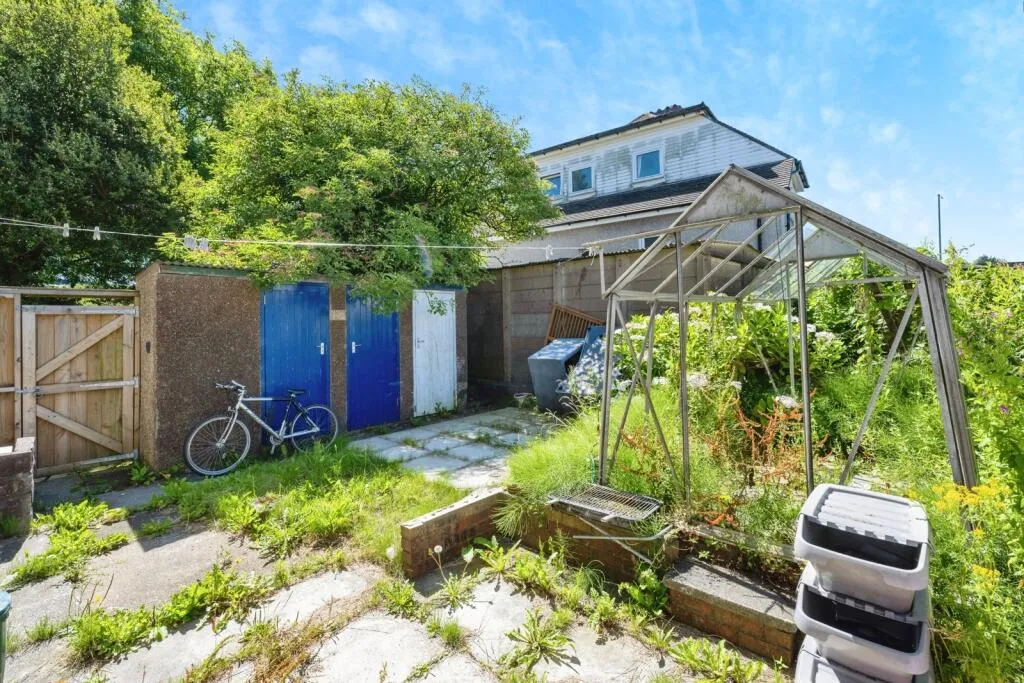 2 bed House