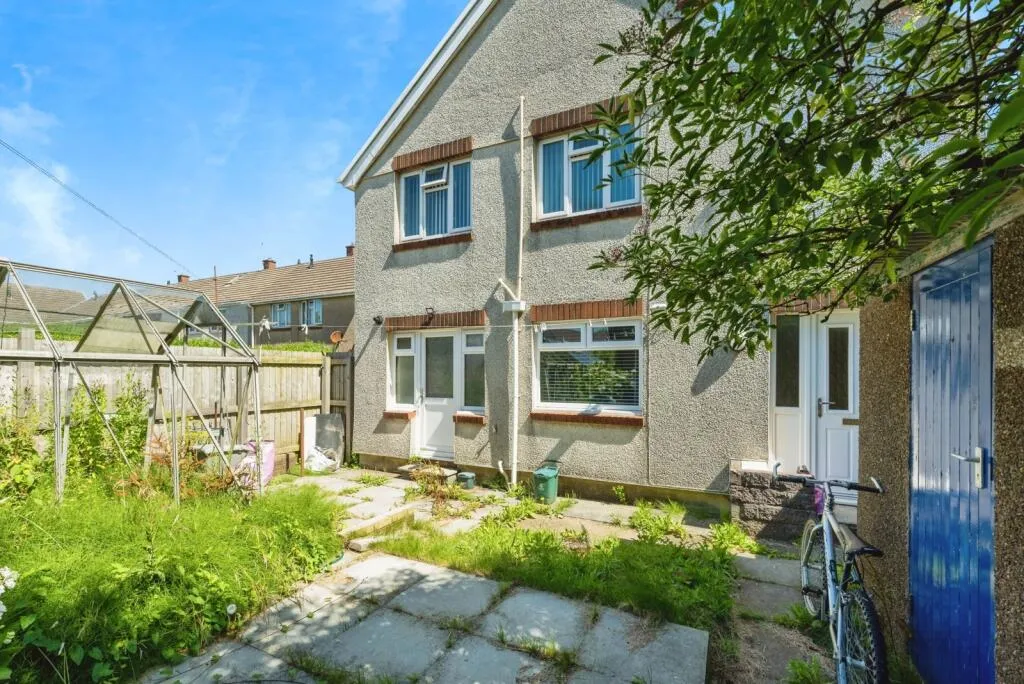 2 bed House