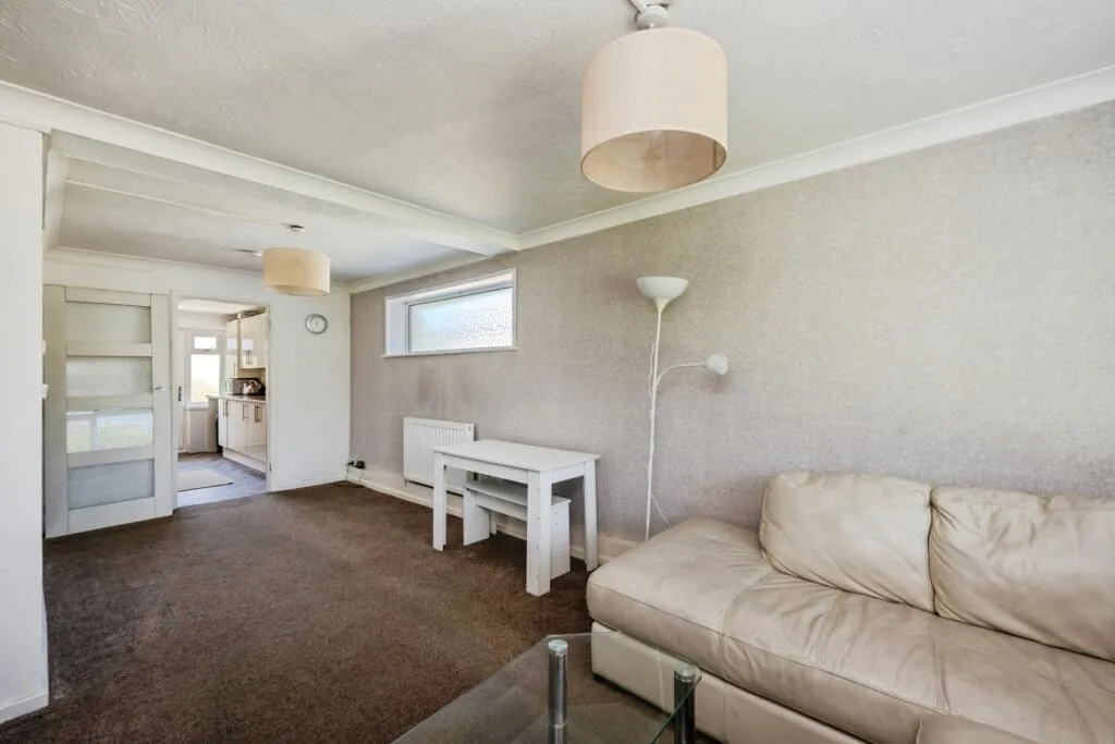 2 bed House