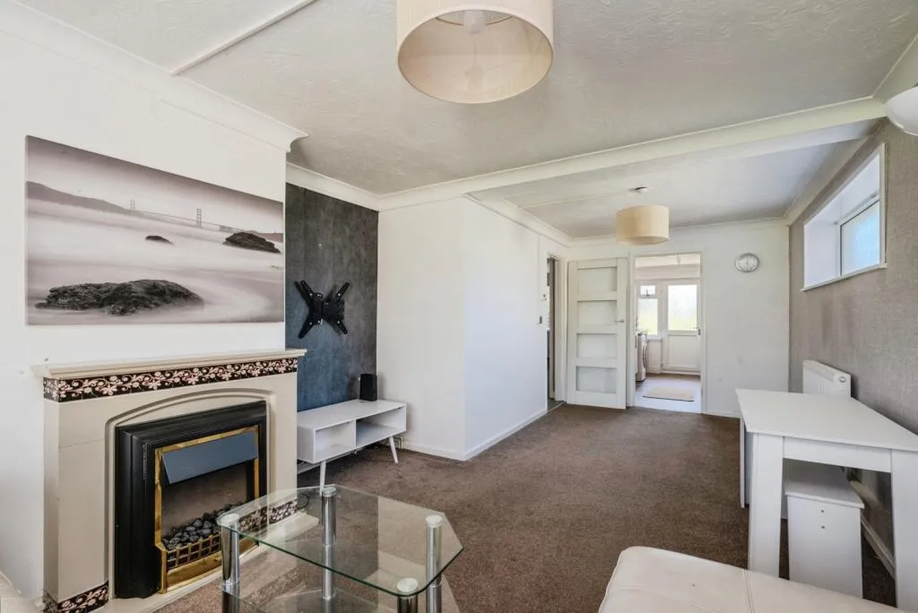 2 bed House