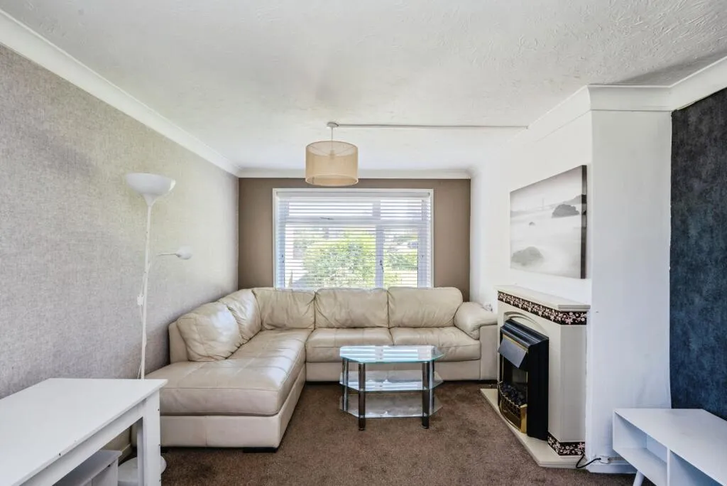 2 bed House