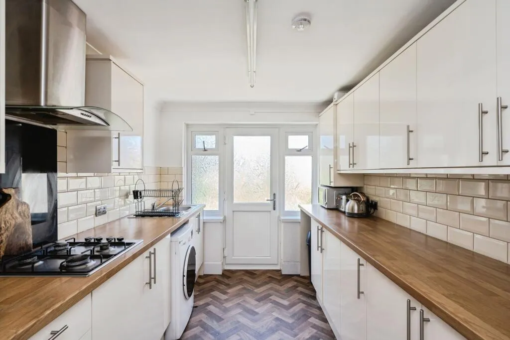2 bed House
