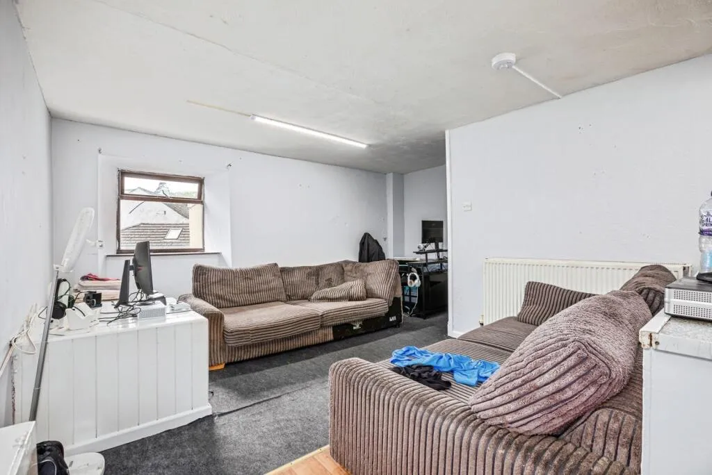 2 bed Detached