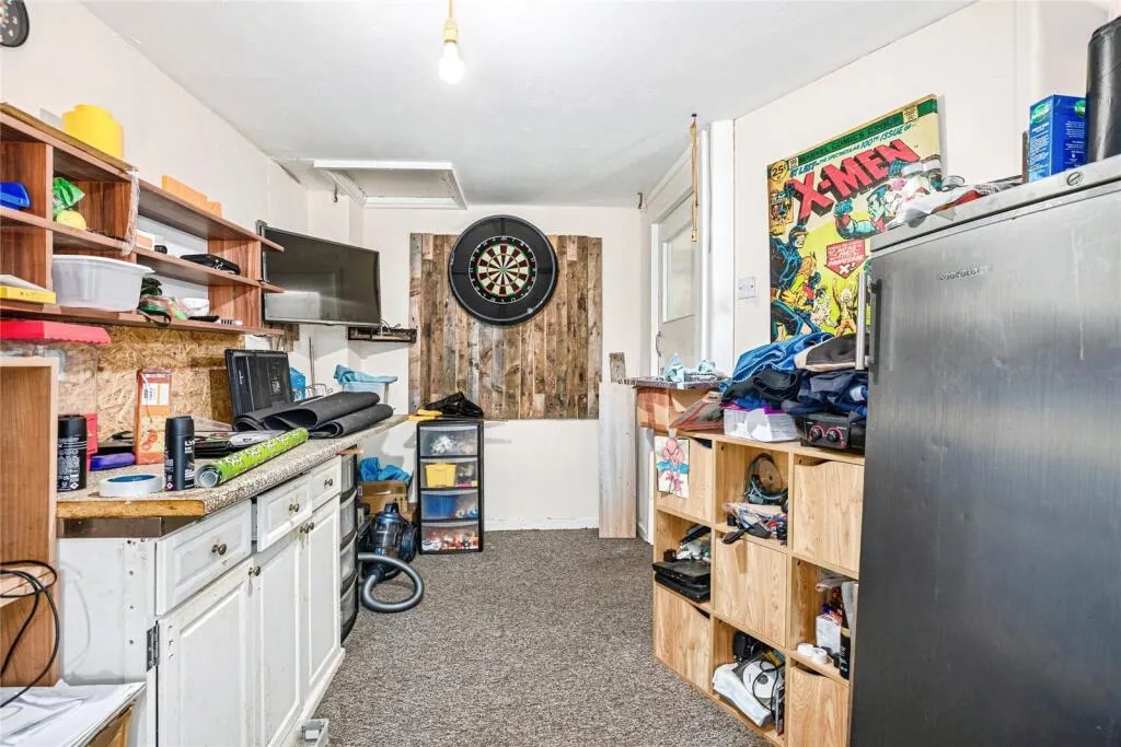 2 bed Detached