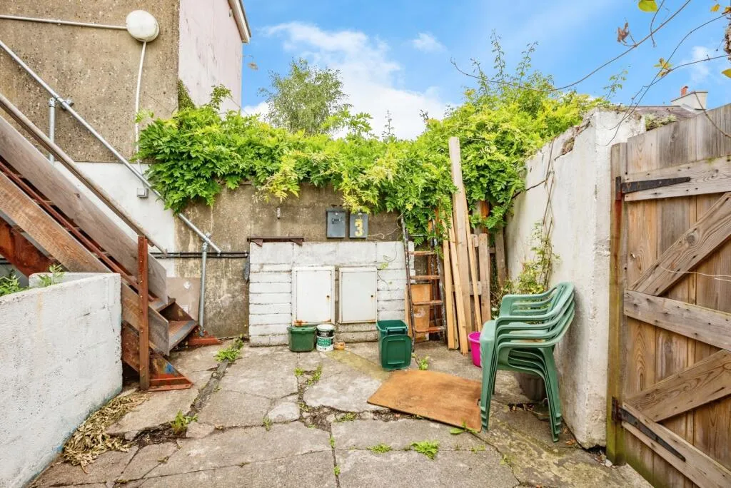 2 bed Detached