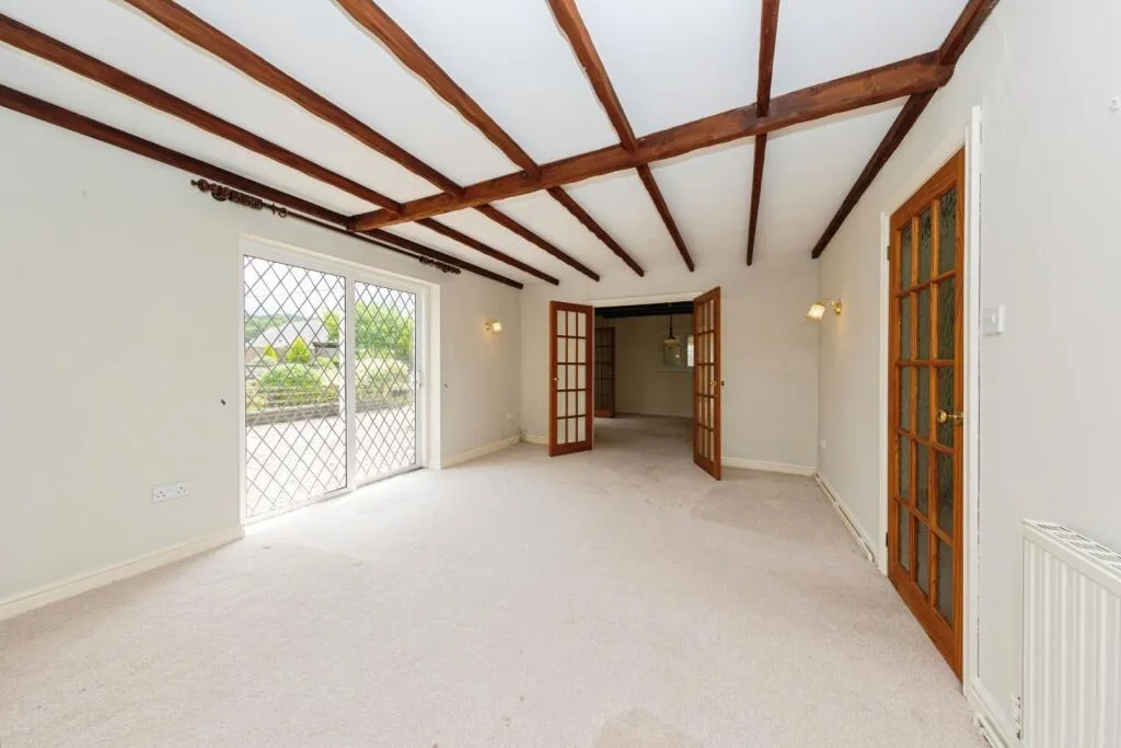 4 bed Detached Bungalow