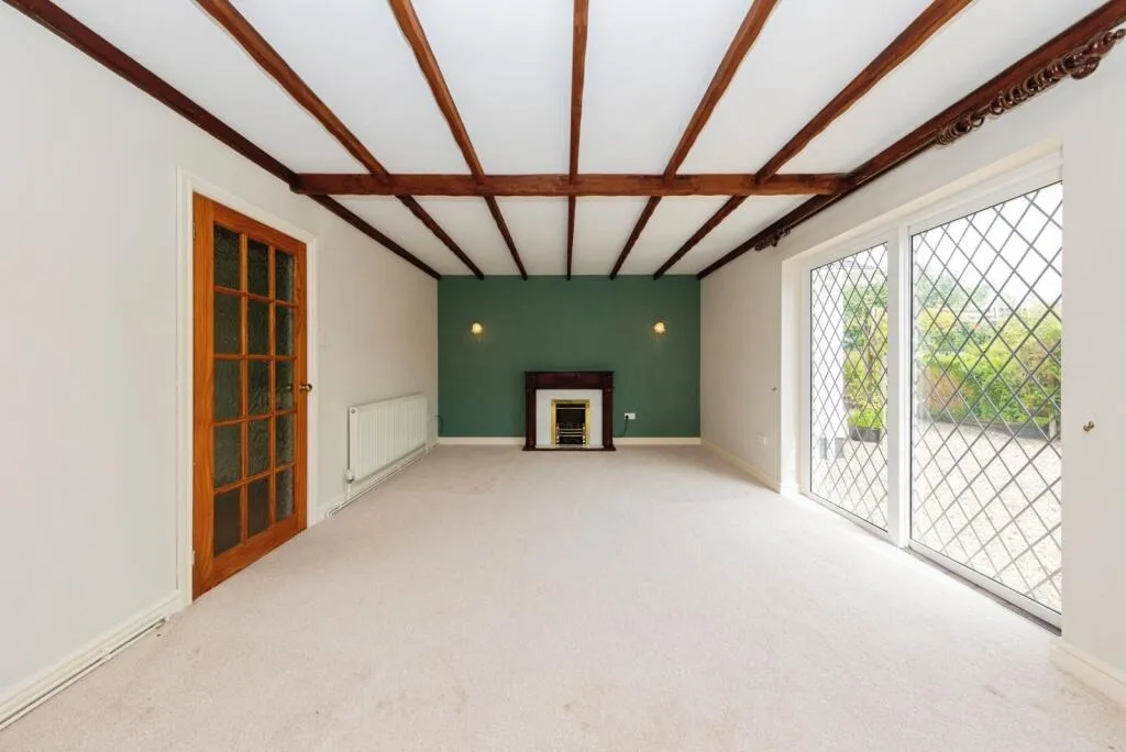 4 bed Detached Bungalow