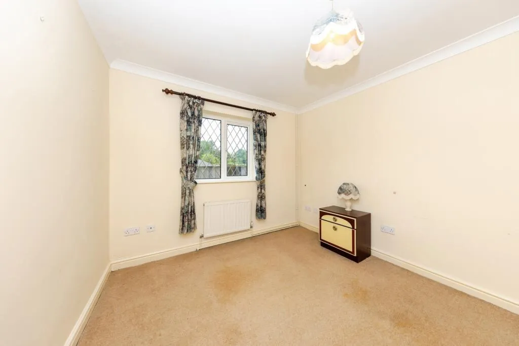 4 bed Detached Bungalow