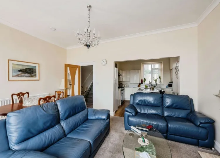 3 bed Terraced