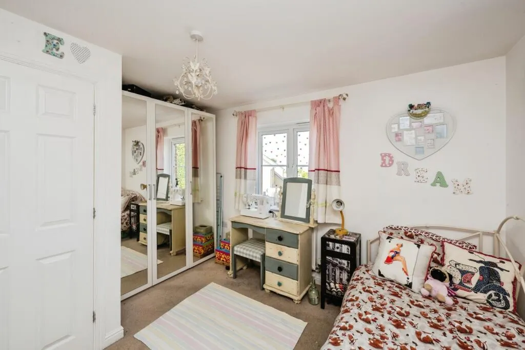 2 bed Terraced