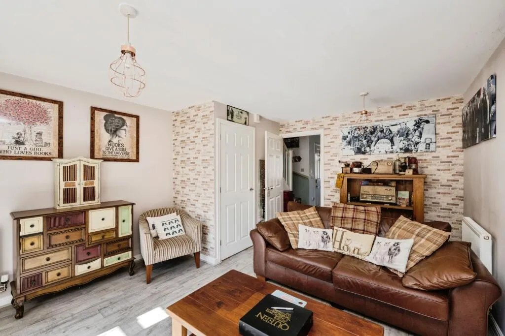 2 bed Terraced