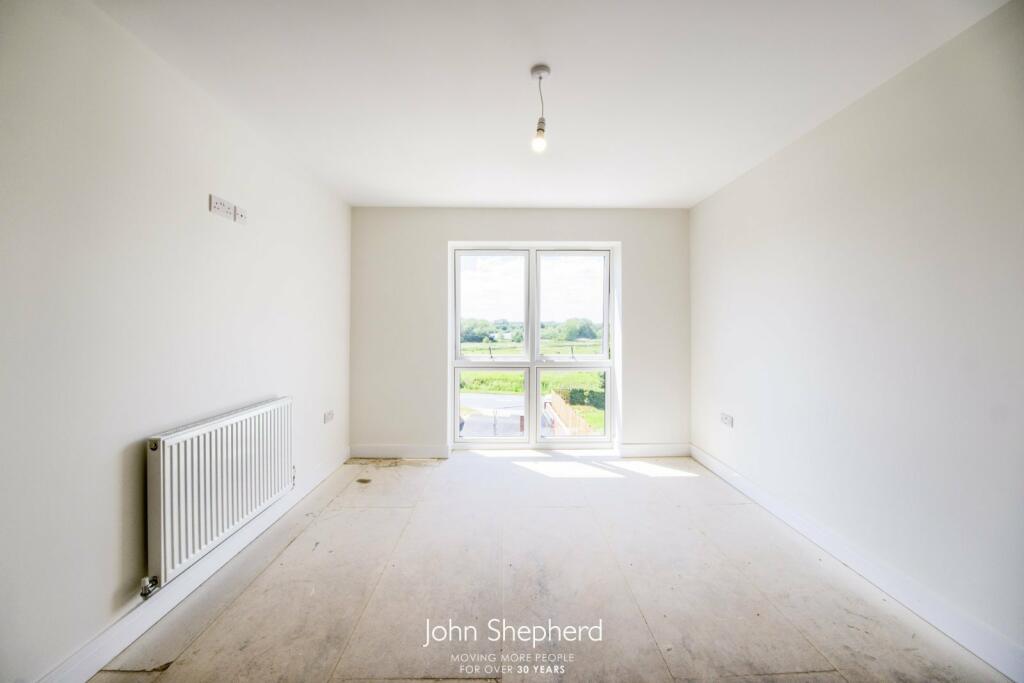 4 bed Detached