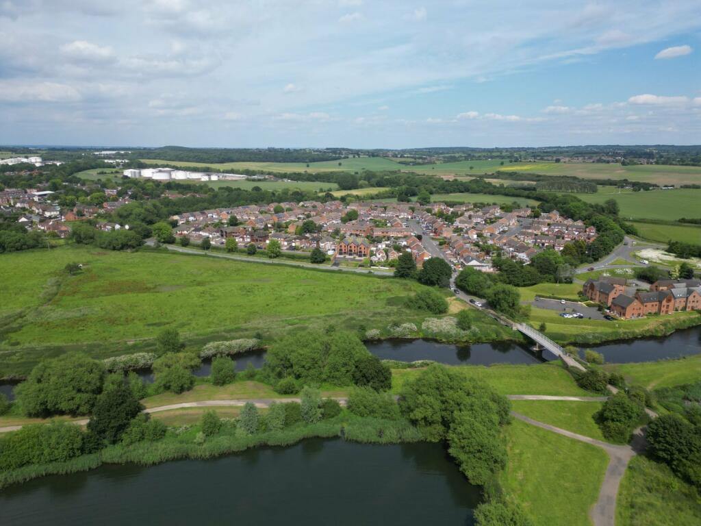 4 bed Detached