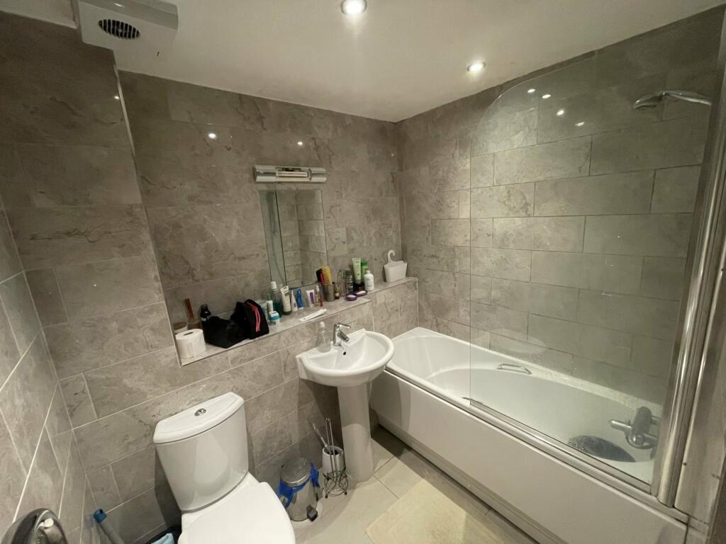 2 bed Apartment