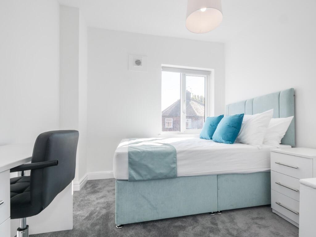 3 bed Semi-Detached