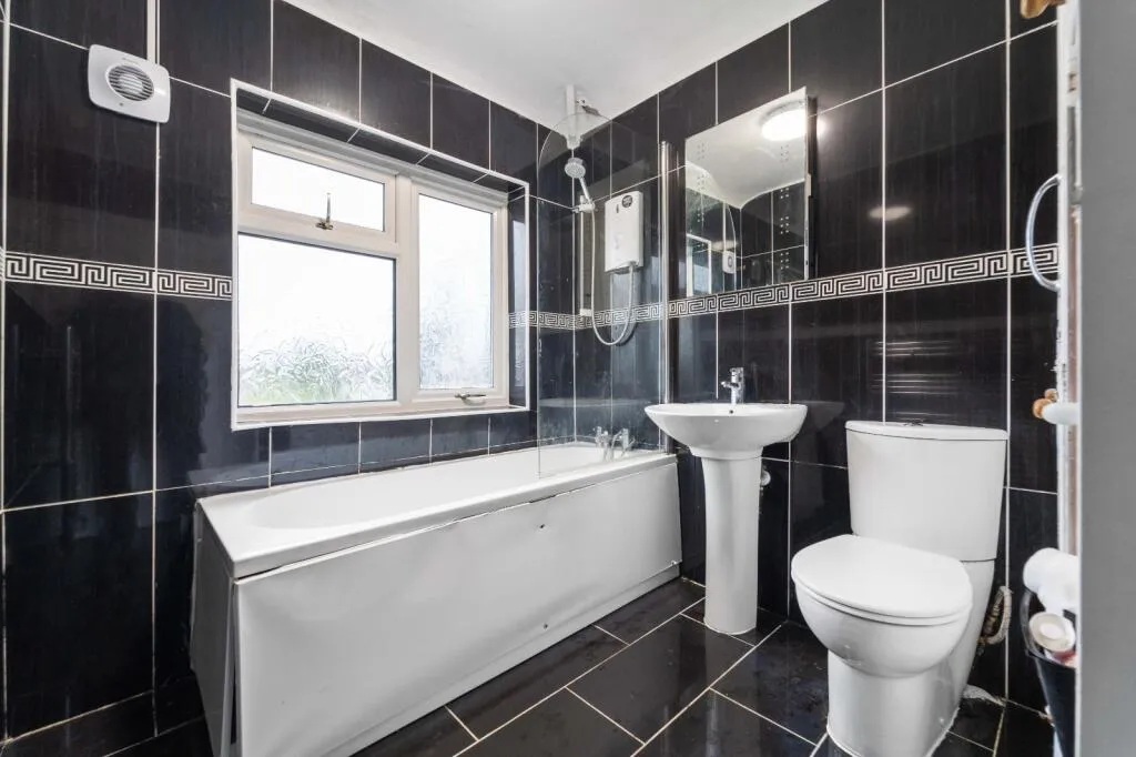 3 bed Semi-Detached