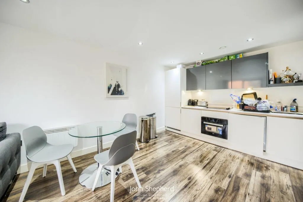 2 bed Apartment