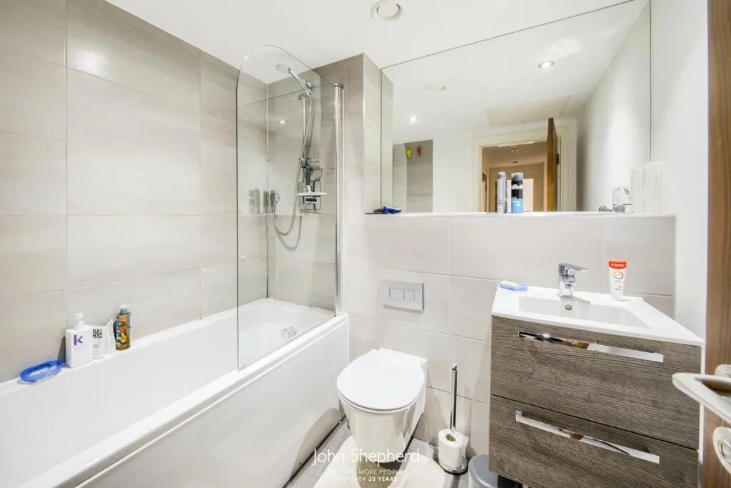 2 bed Apartment