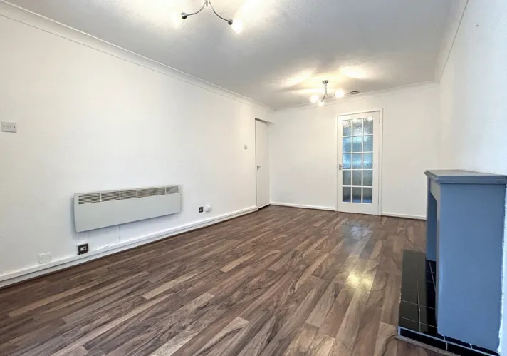 2 bed Apartment