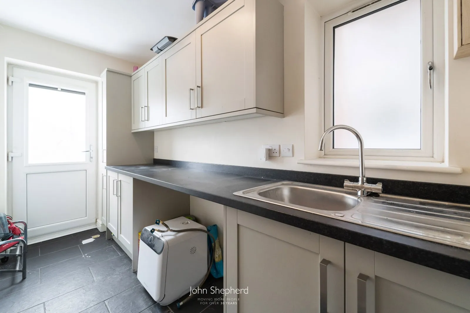 4 bed House