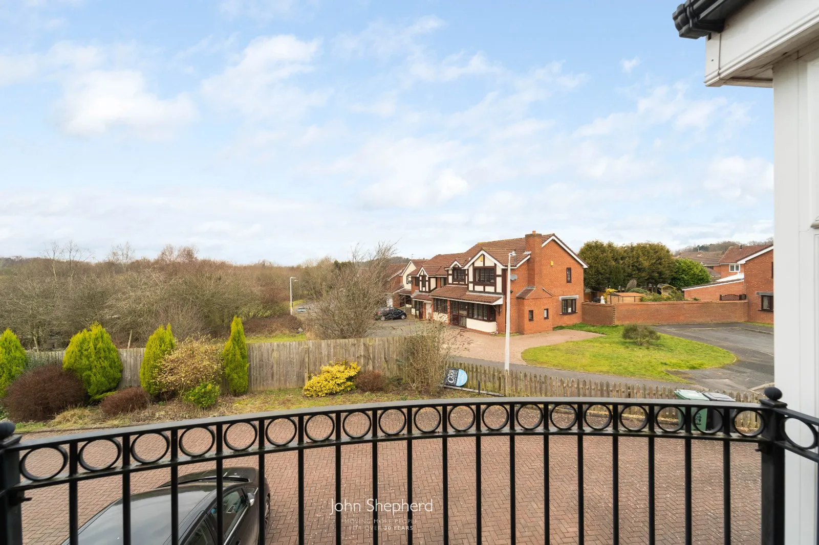 4 bed House