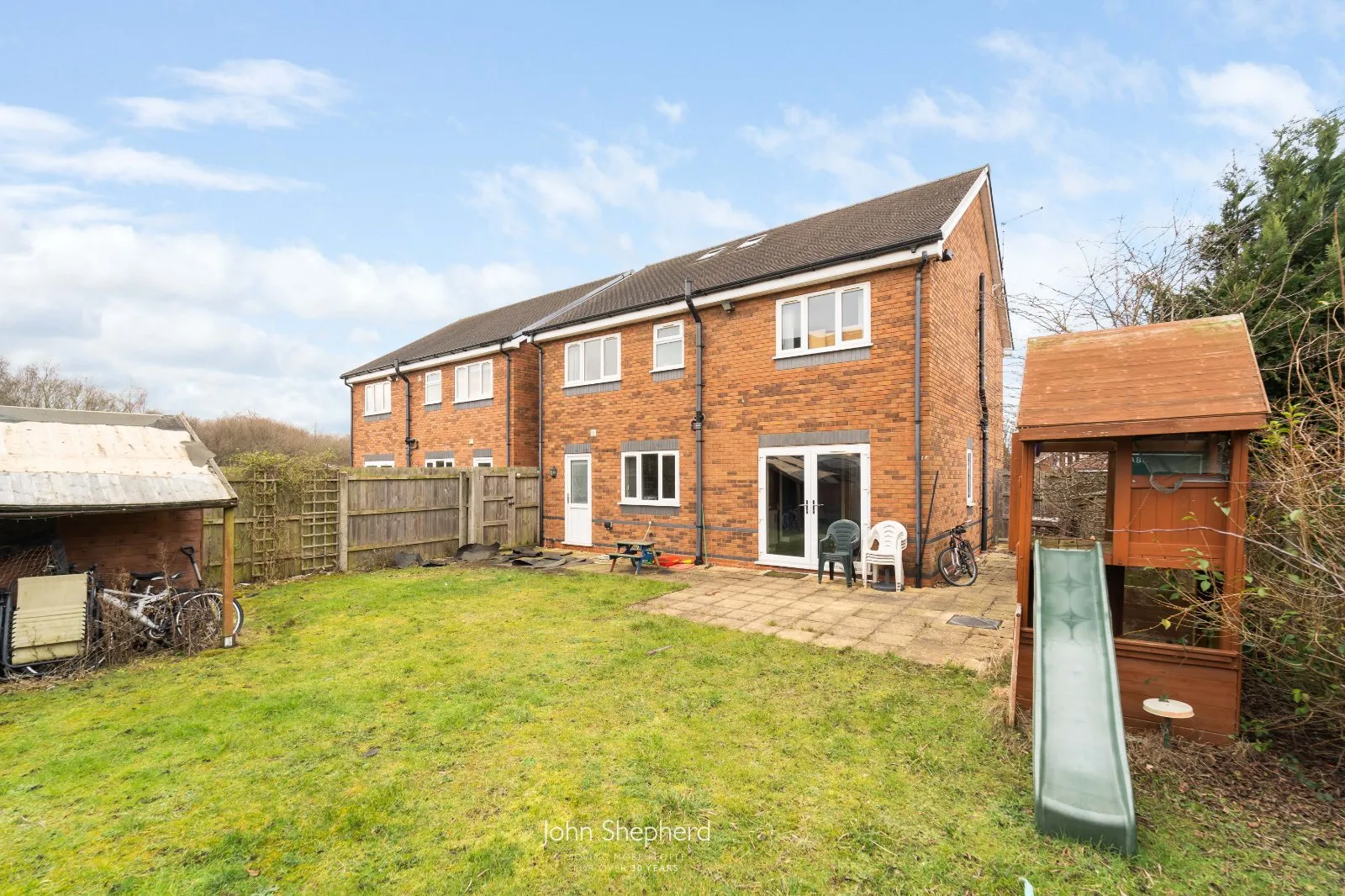 4 bed House