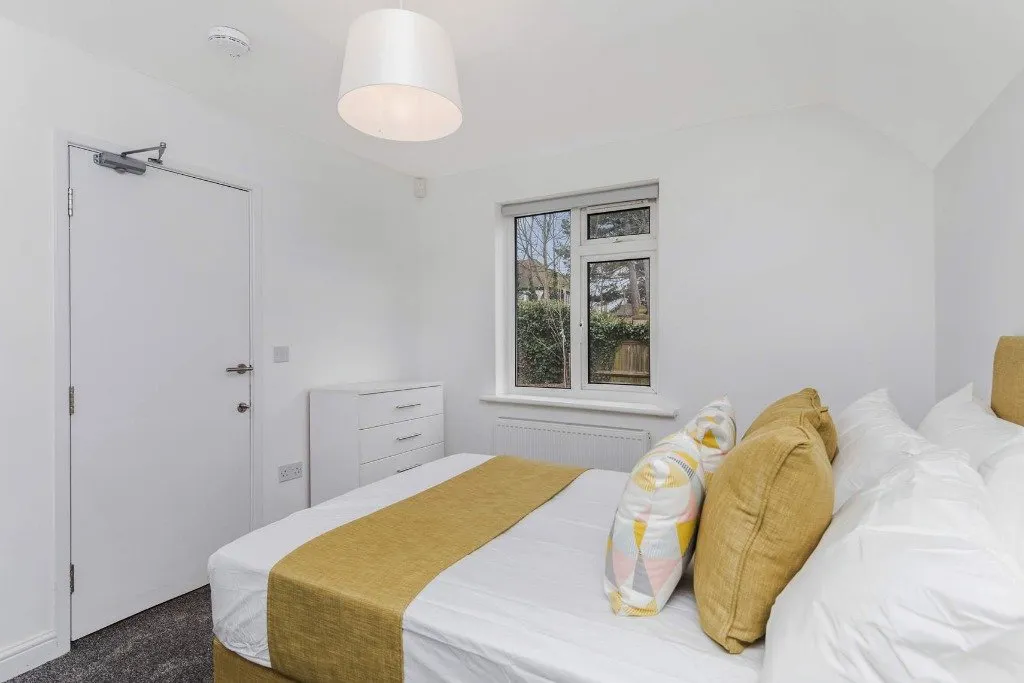 4 bed Semi-Detached