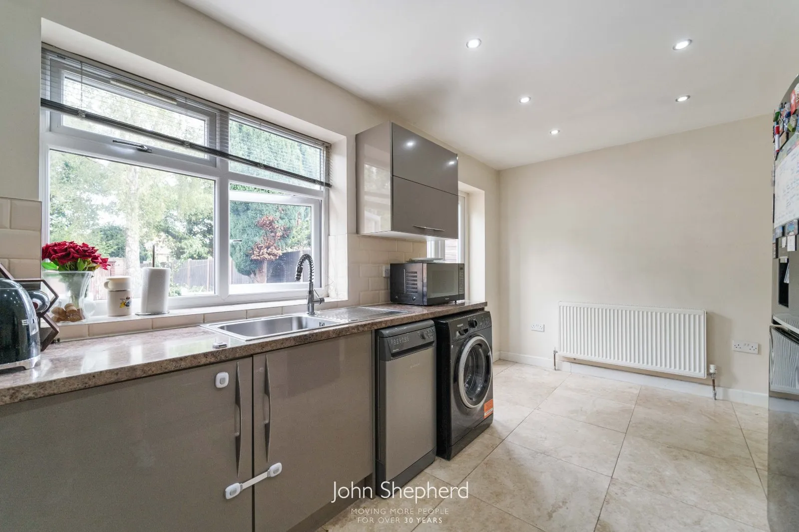 3 bed Semi-Detached