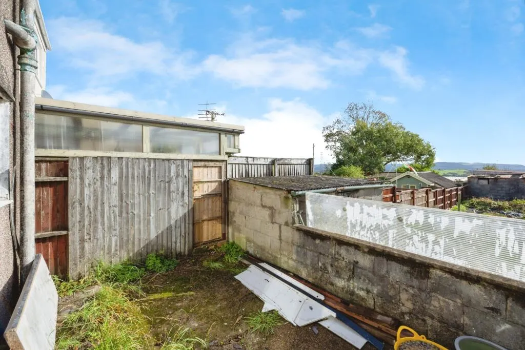 2 bed Terraced