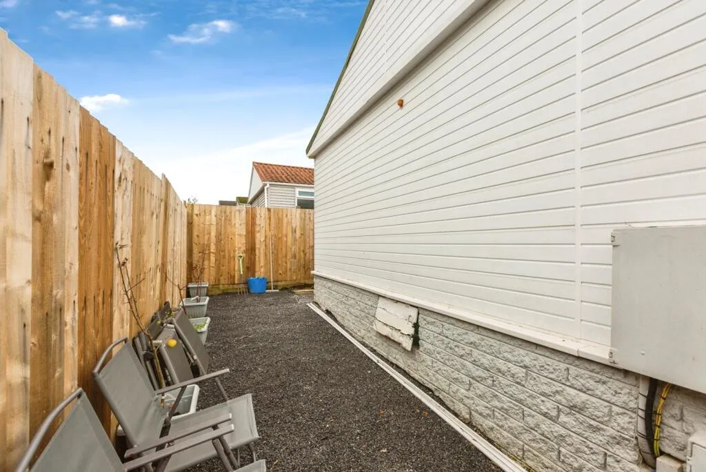 2 bed Park Home