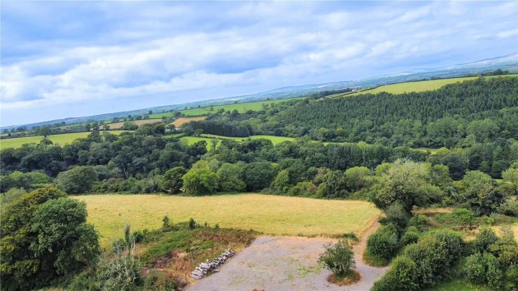 8 bed Healthcare Facility