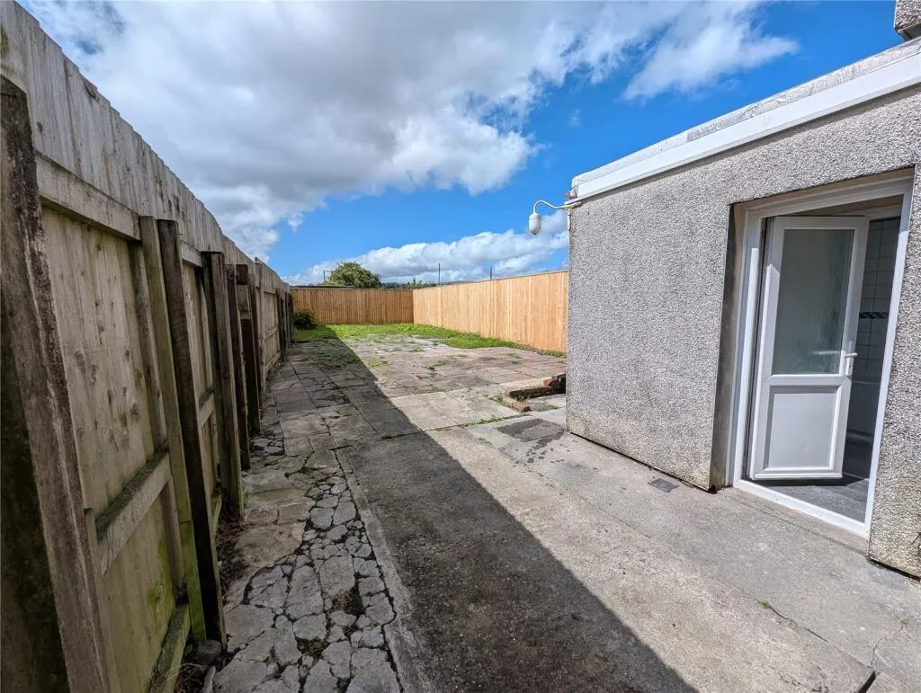 4 bed Semi-Detached