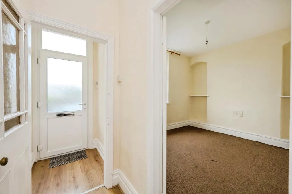 4 bed Semi-Detached