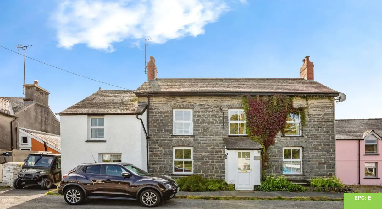 5 bed Character Property
