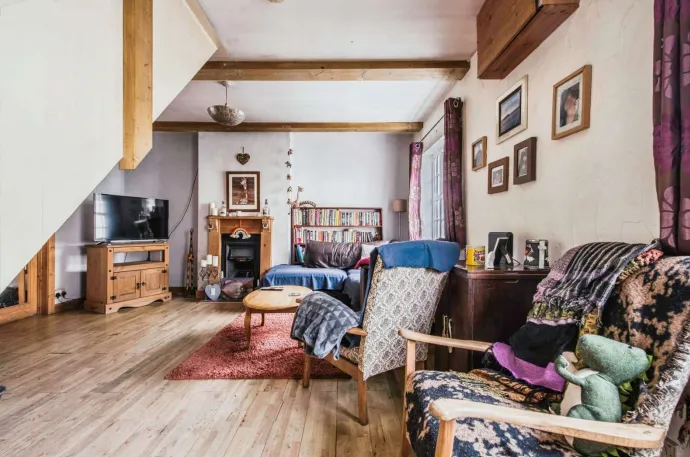 3 bed End of Terrace