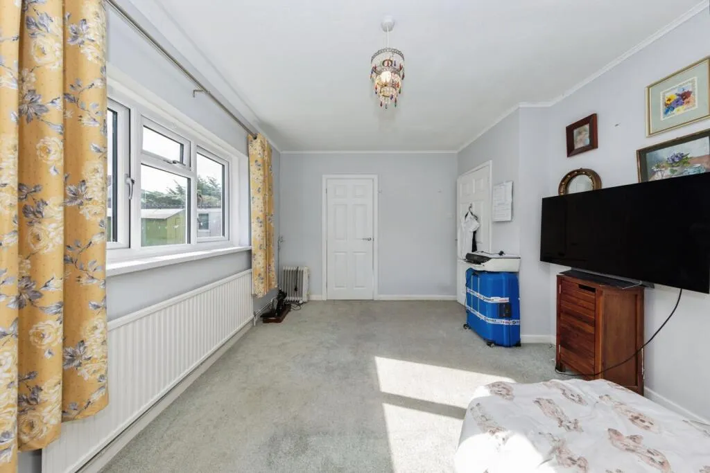 3 bed Detached Bungalow