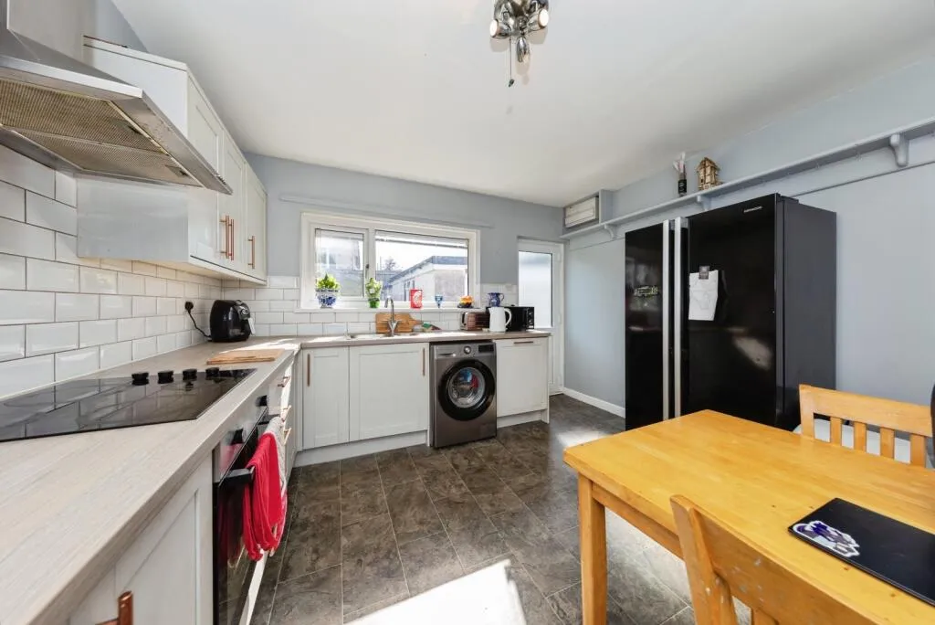 3 bed Detached Bungalow
