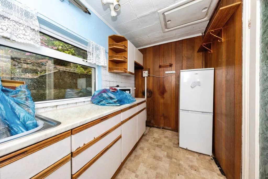 2 bed Detached