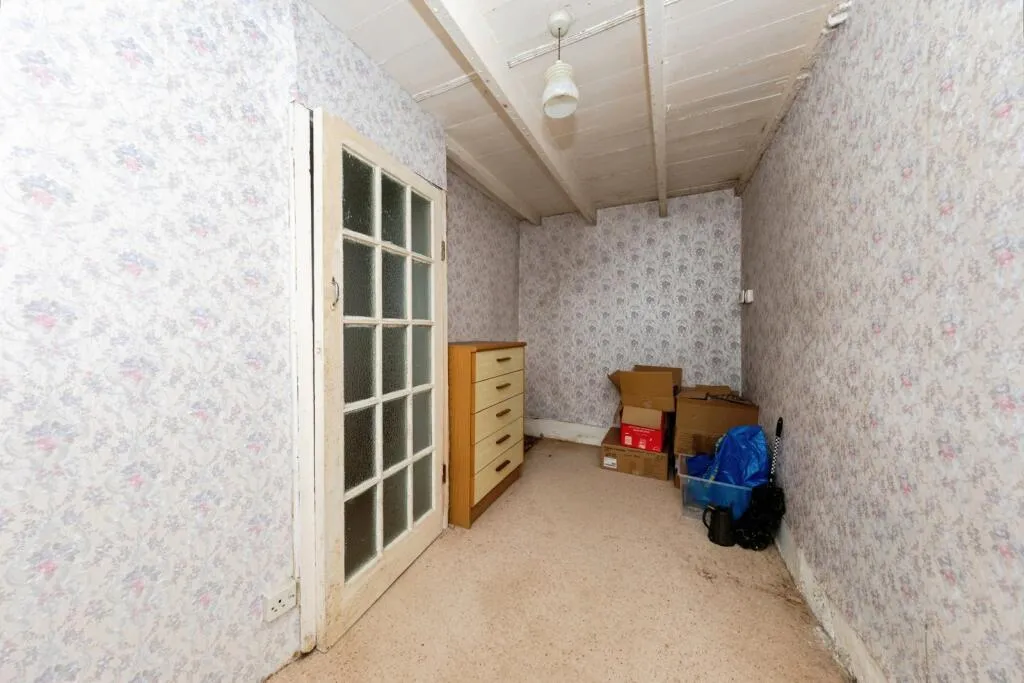 2 bed Detached