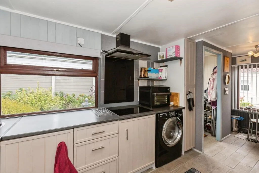 2 bed Park Home
