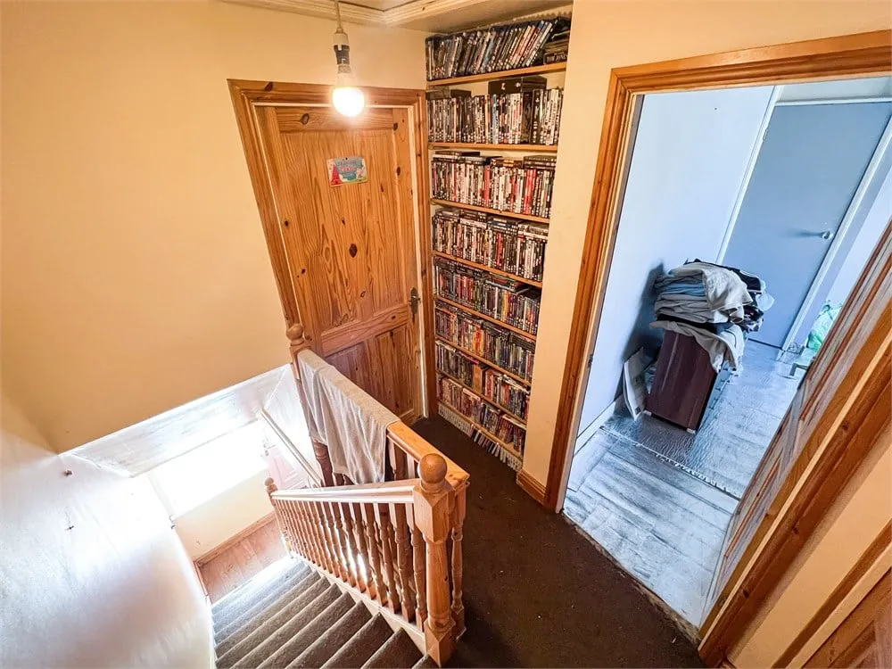 56 East Pentwyn  Blaina, Gwent NP13 3JF
