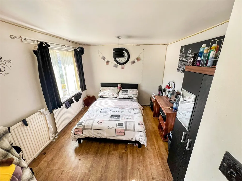 56 East Pentwyn  Blaina, Gwent NP13 3JF